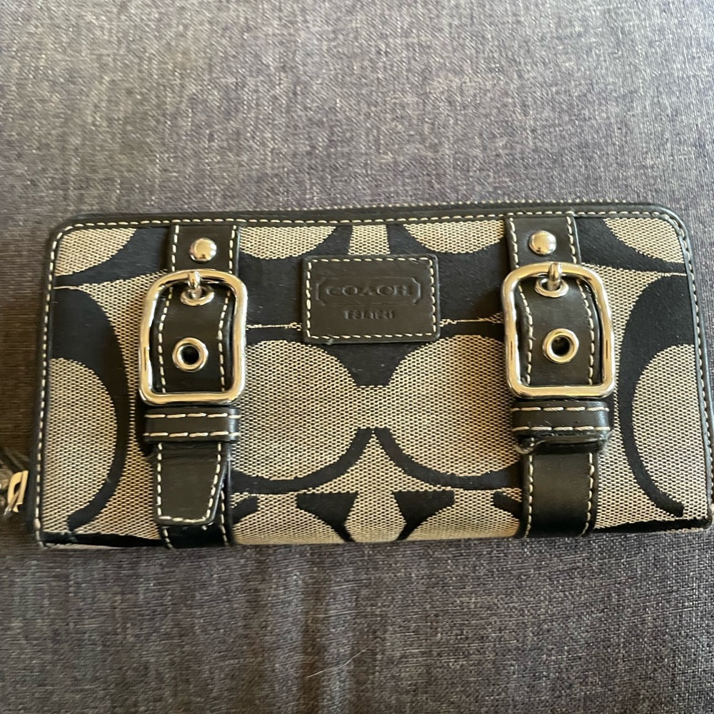 Coach wallet